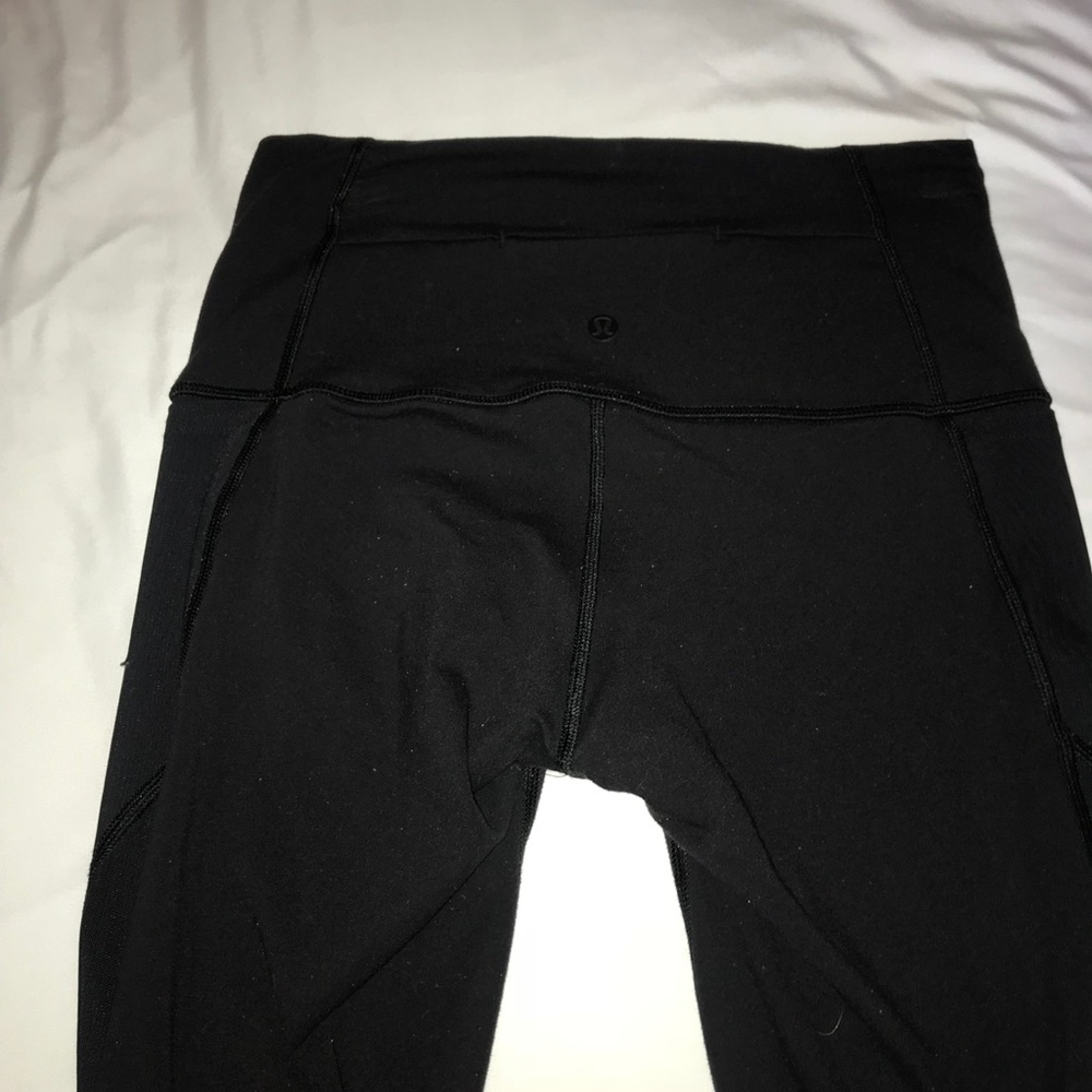 Black Lulu leggings